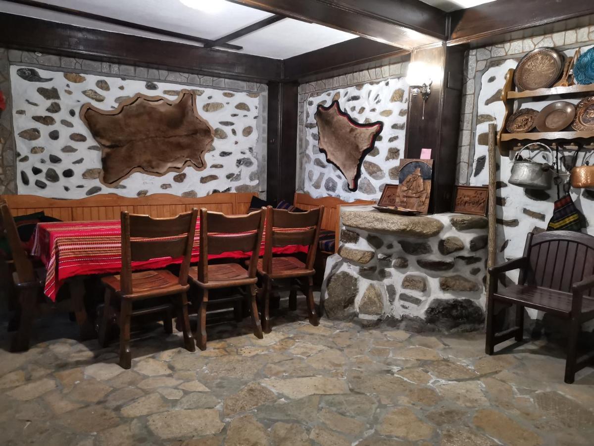 Възрожденски Комплекс Чардакъ Сопот Exterior foto