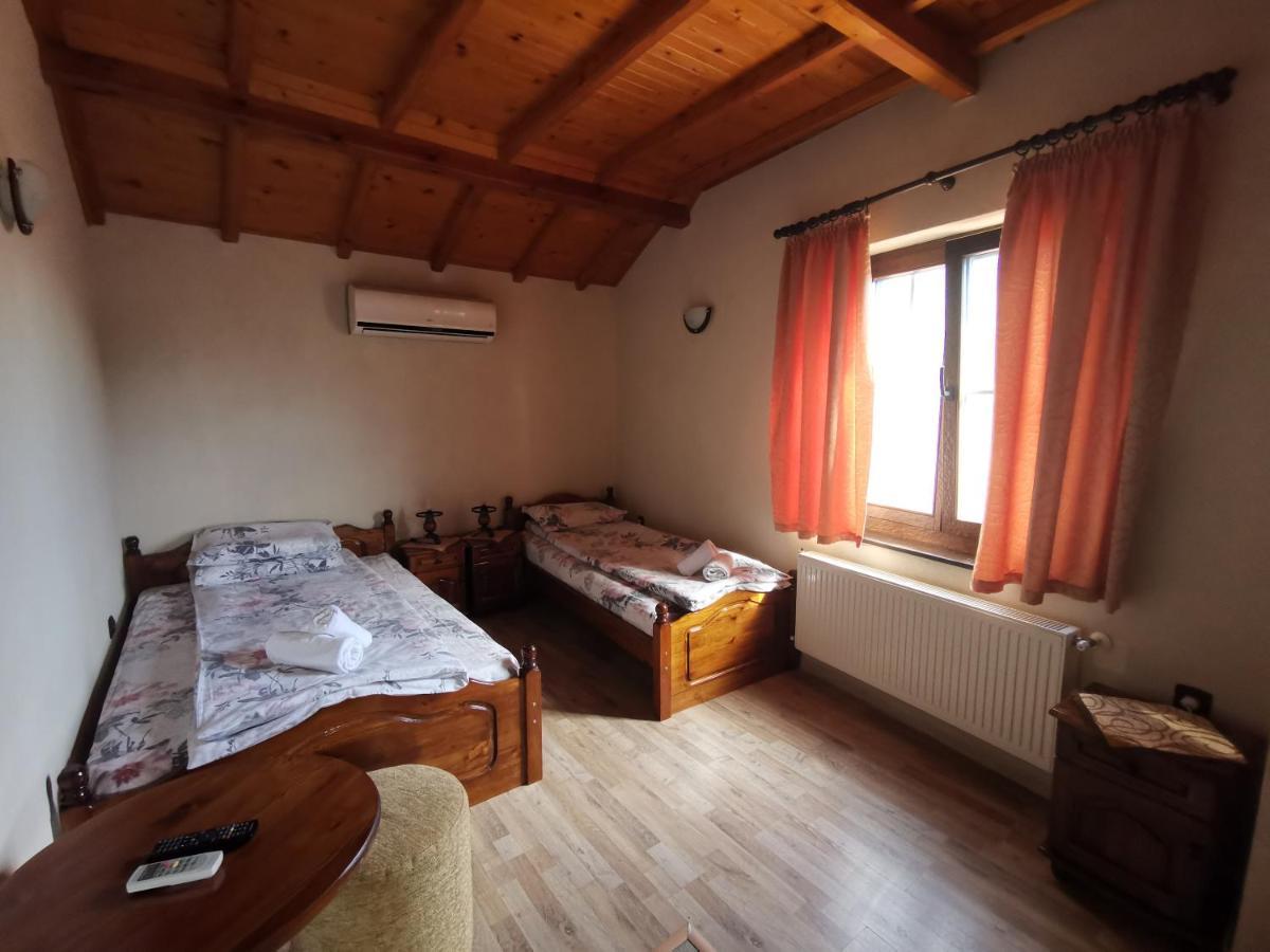 Възрожденски Комплекс Чардакъ Сопот Exterior foto